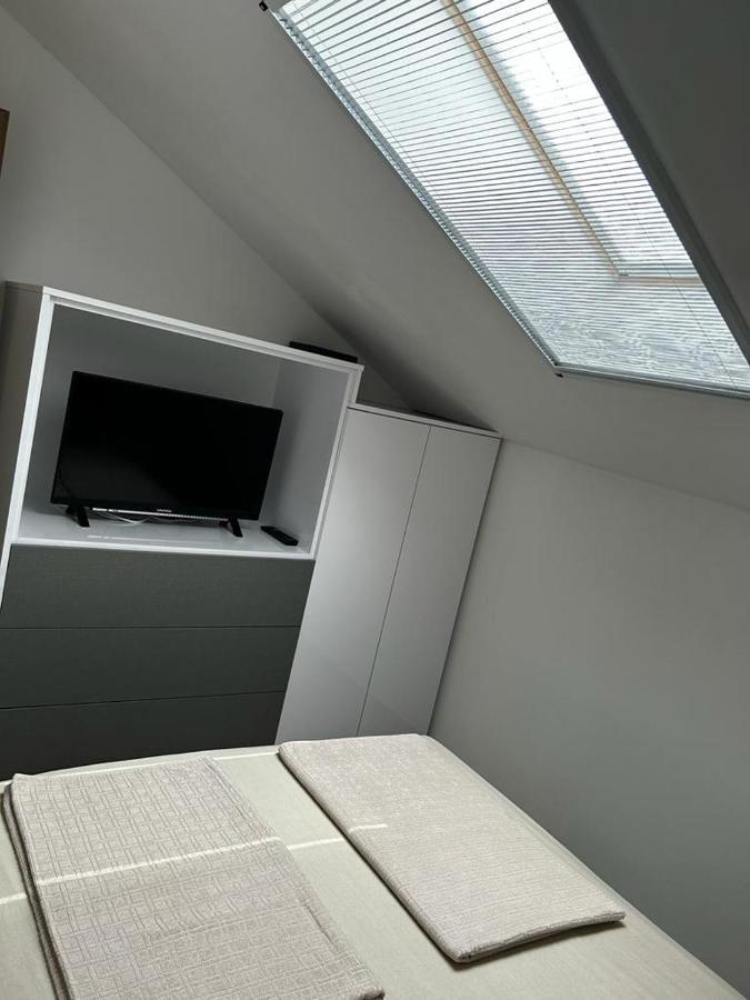 Apartmani Jedro Šilo Esterno foto
